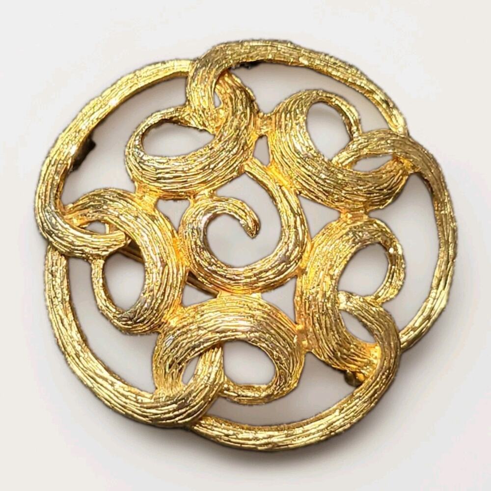 Coventry Signed Gold Tone Metal Round Swirl Circle Abstract Brooch Pin